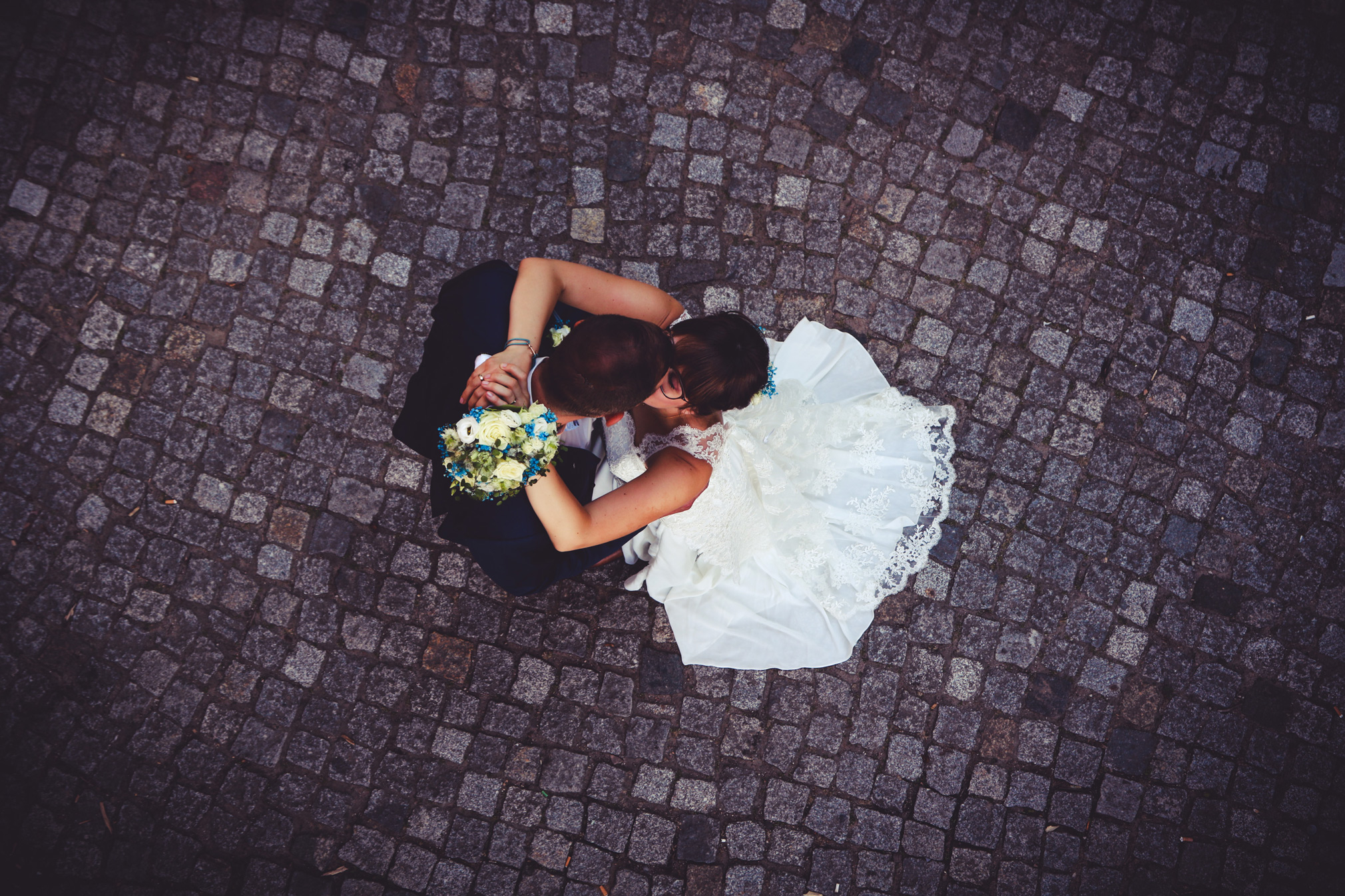 5B6A1386 Hochzeitspaar von oben Drohne